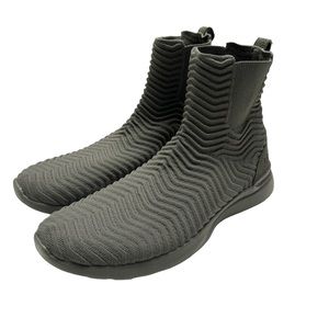 APL Men’s Techloom Chelsea Sneaker